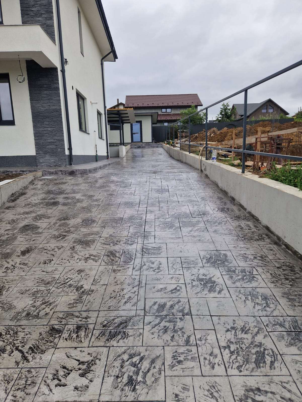 Beton amprentat terasa exterioara Targoviste